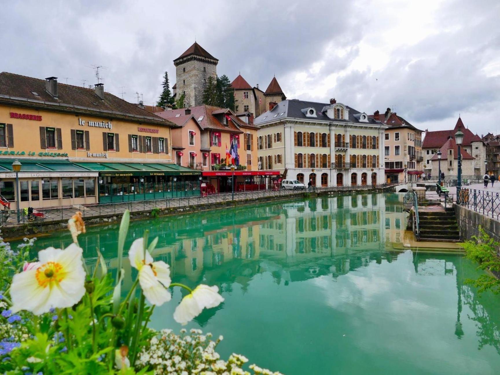 Refuge Centre Ville Avec Parking Annecy Bagian luar foto